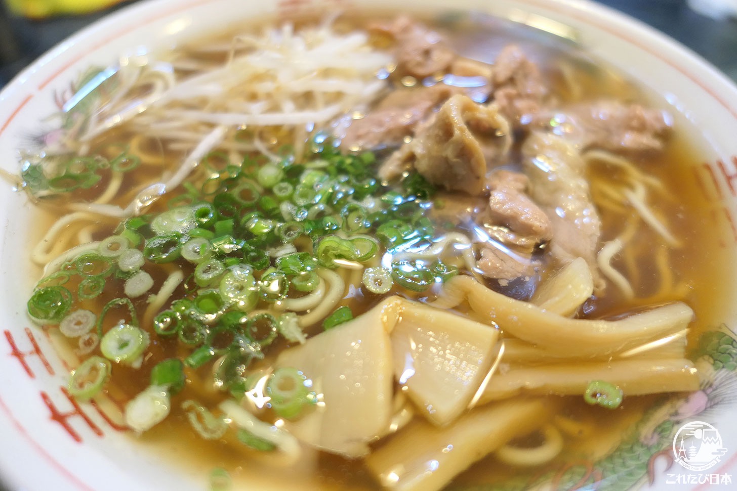 すみれ食堂 牛骨ラーメン